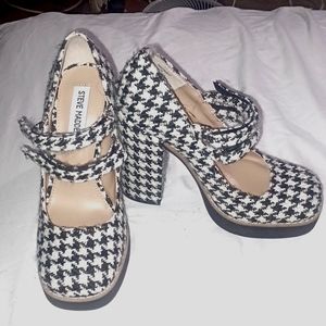 Womens twice Mary Jane Platform